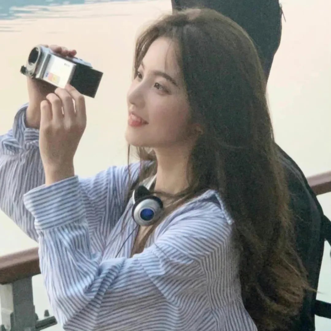 好女两头瞒